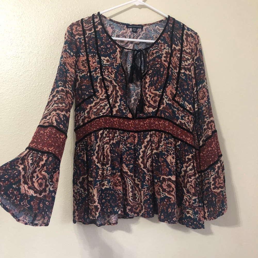 American Eagle Flowy Top